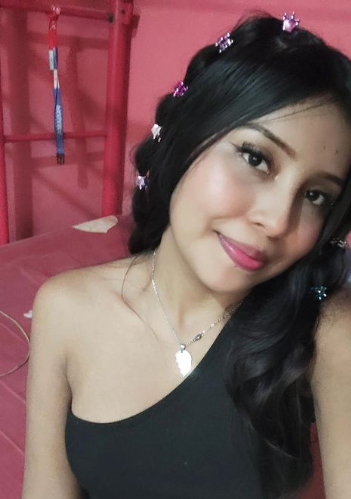 <em>Ana Caro</em>